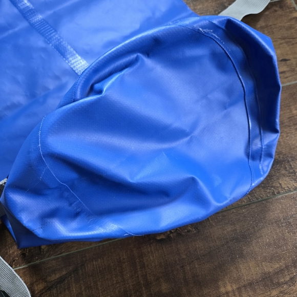 Iron Man 70.3 Connecticut Blue Triathlon Waterproof Dry Bag - Picture 7 of 9